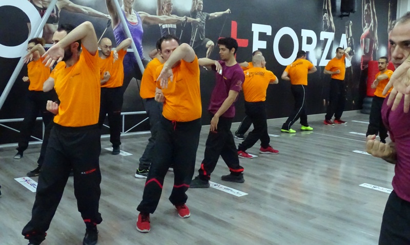 Kung Fu Academy di Sifu Mezzone scuola di wing chun e taijiquan, di wing tsun, difesa personale e arti marziali cinesi a Caserta e in Italia www.kungfuitalia.it (1)